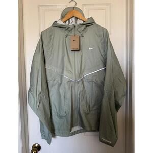 Nike $275 Men’s Large Running Division Storm-FIT ADV Running Jacket FZ0622-370